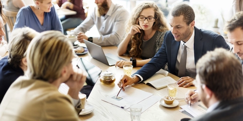 Карьерный марафон: как пробудить в сотрудниках интерес к развитию внутри компании