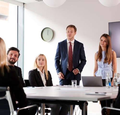 РБК: Токсичная лояльность: как «старая гвардия» блокирует перемены