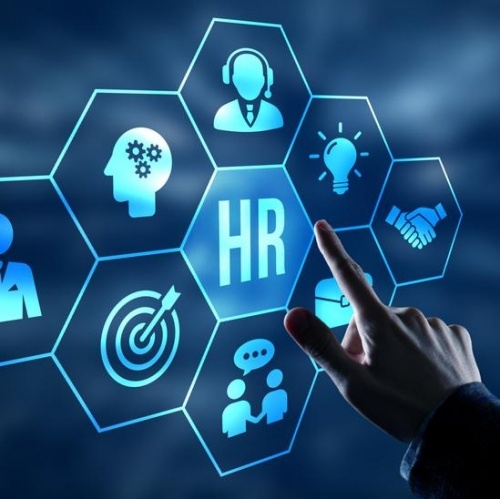 РБК: Работодатели юга России делают ставку на удержание