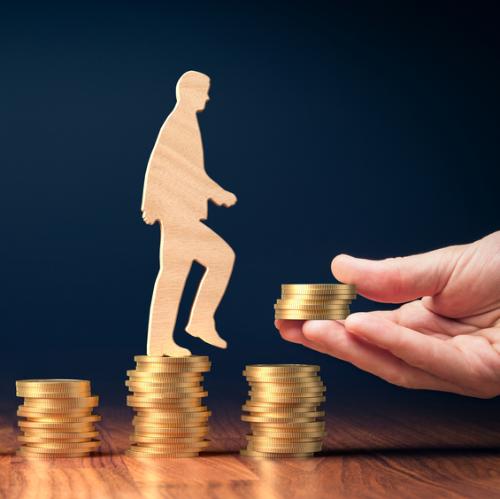 Статус и прогноз изменения оплаты труда в РФ