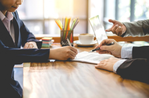 Why Is the Secretary Profession Best to Start With?